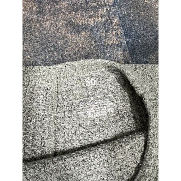 SO Girls Size Large 10/12 Green Waffle Tie Front Long Sleeve Top! - Picture 4 of 9